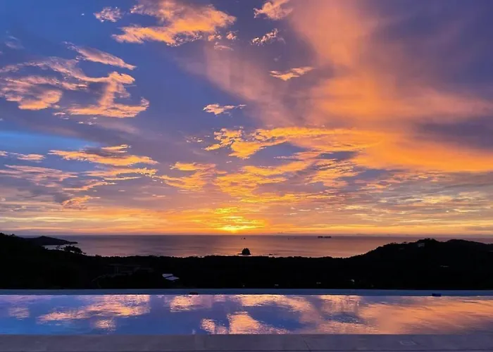 Сasa de vacaciones Casa Ayla A - Stunning 5br Ocean View House & Infinity Pool In Flamingo